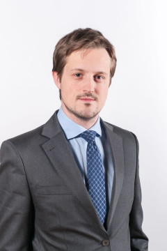 Dirk-AUER